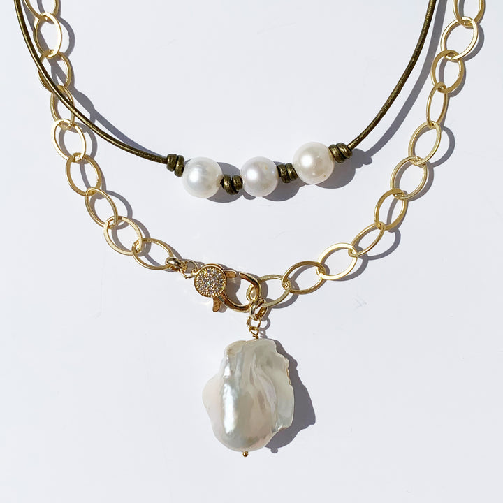 Baroque Pearl Gold Necklace